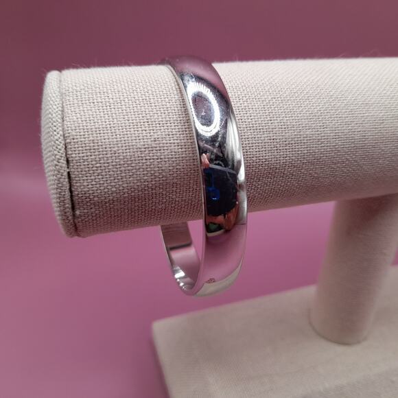 Vintage Monet Silver Tone Bangle Bracelet, Size Small, Signed 1980s Jewelry - Picture 7 of 9